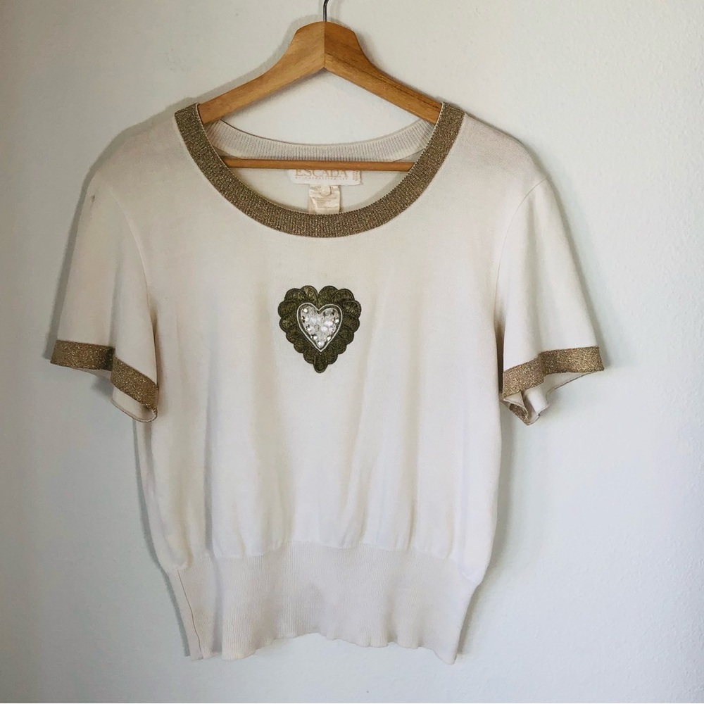 Vintage Escada Embellished Short Sleeve Cream Sweater Women’s 8-10 w/ Heart 80s